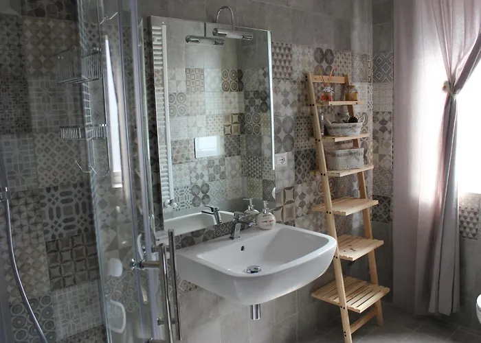 Odeon Bed & Breakfast 3*