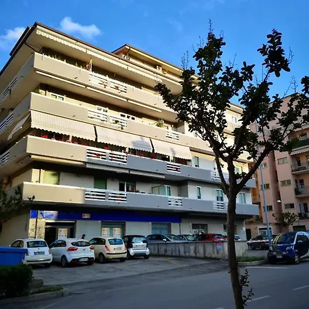 Odeon Bed & Breakfast 3*